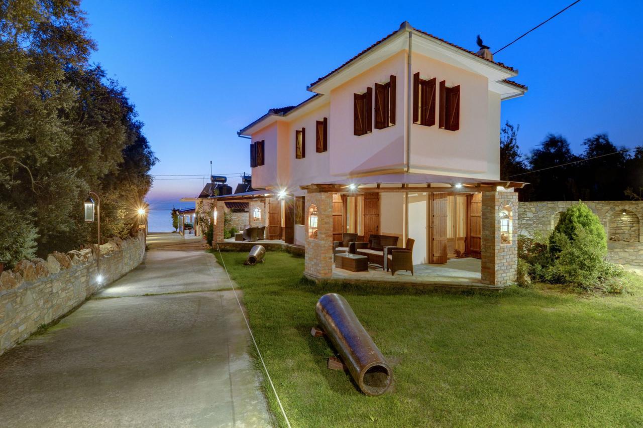 Symmetron Suites Kalamos  Exterior photo