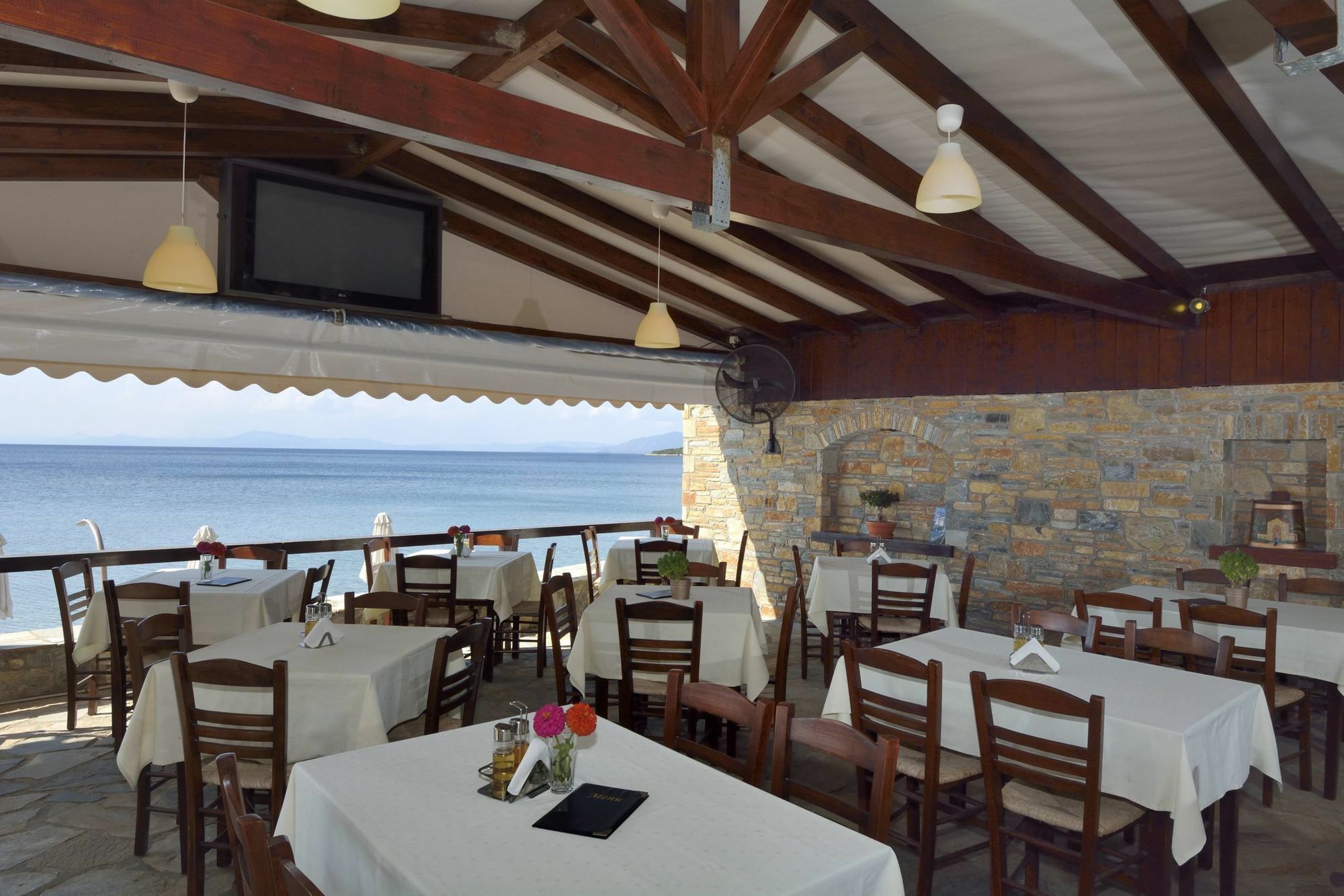 Symmetron Suites Kalamos  Exterior photo