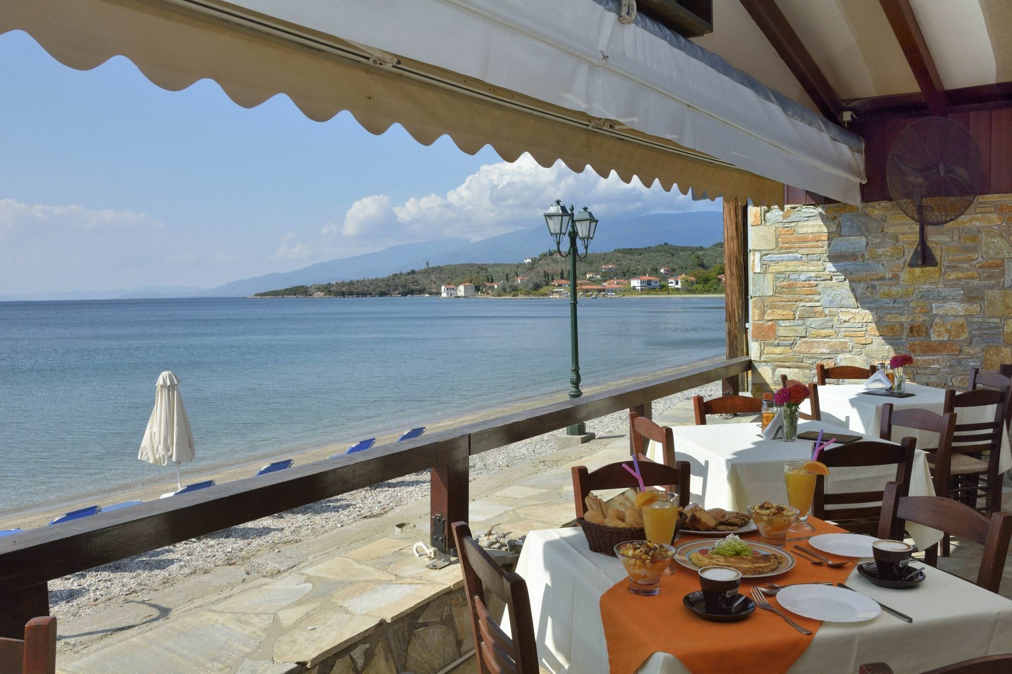 Symmetron Suites Kalamos  Exterior photo